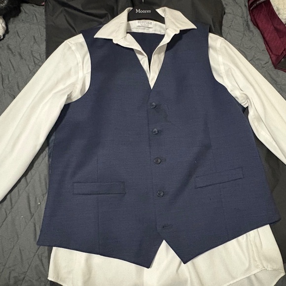 Kenneth Cole awearness complete suit - Picture 1 of 3